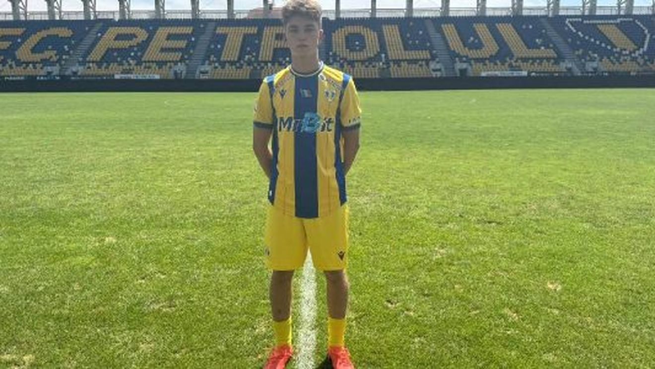 Ultimele imagini postate de Mario Cofaru, fotbalistul de doar 16 ani spulberat de tren în Comarnic