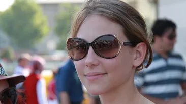 Sa o ajutam pe Ruxandra sa isi indeplineasca singurul vis. Acela de a trai. La 25 de ani traieste doar cu ajutorul aparatelor