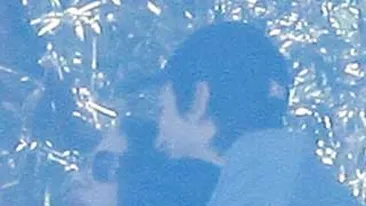 Ashton Kutcher si Mila Kunis: Primele poze de cuplu