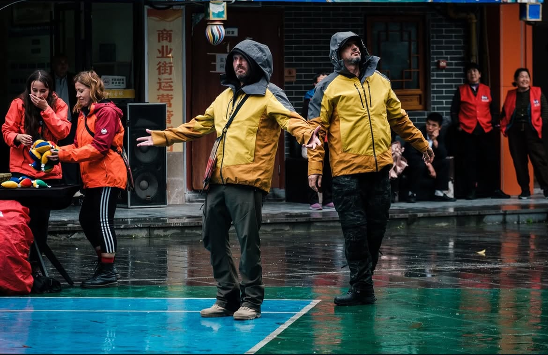 Primele imagini cu Cheloo la Asia Express. Antena 1 a publicat imaginile