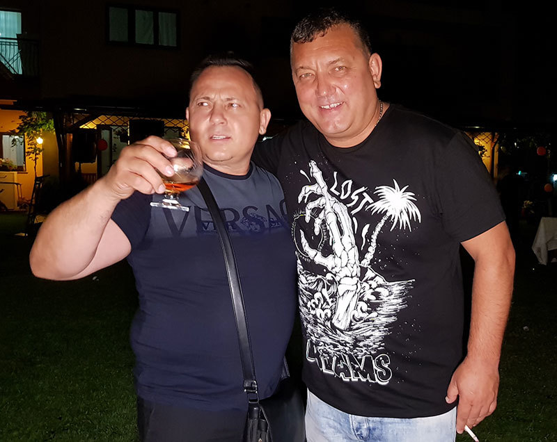 Beinur şi Fizi sunt buni prieteni
