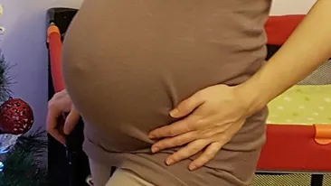 Primele imagini cu burta de gravidă a unei artiste de la noi, după ce a născut în secret: ”O să fac nunta anul viitor”