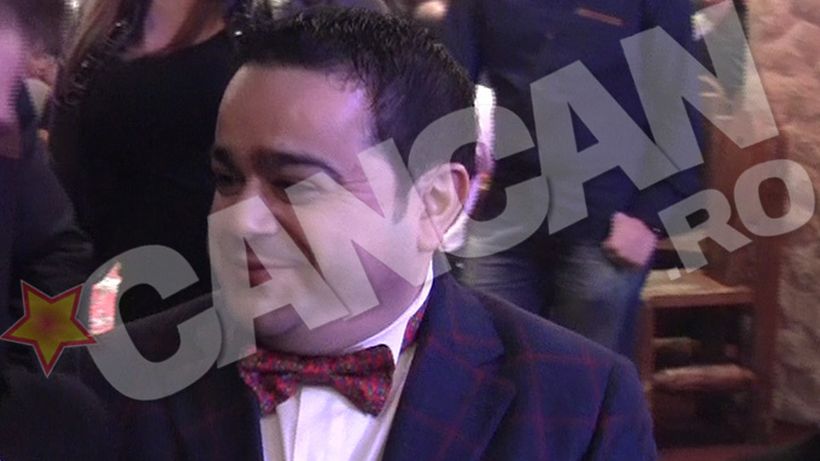 Chef de chef la Revelionul lautarilor! Adi Minune si Florin Salam al Albaniei au cantat pe mese pentru toti manelistii