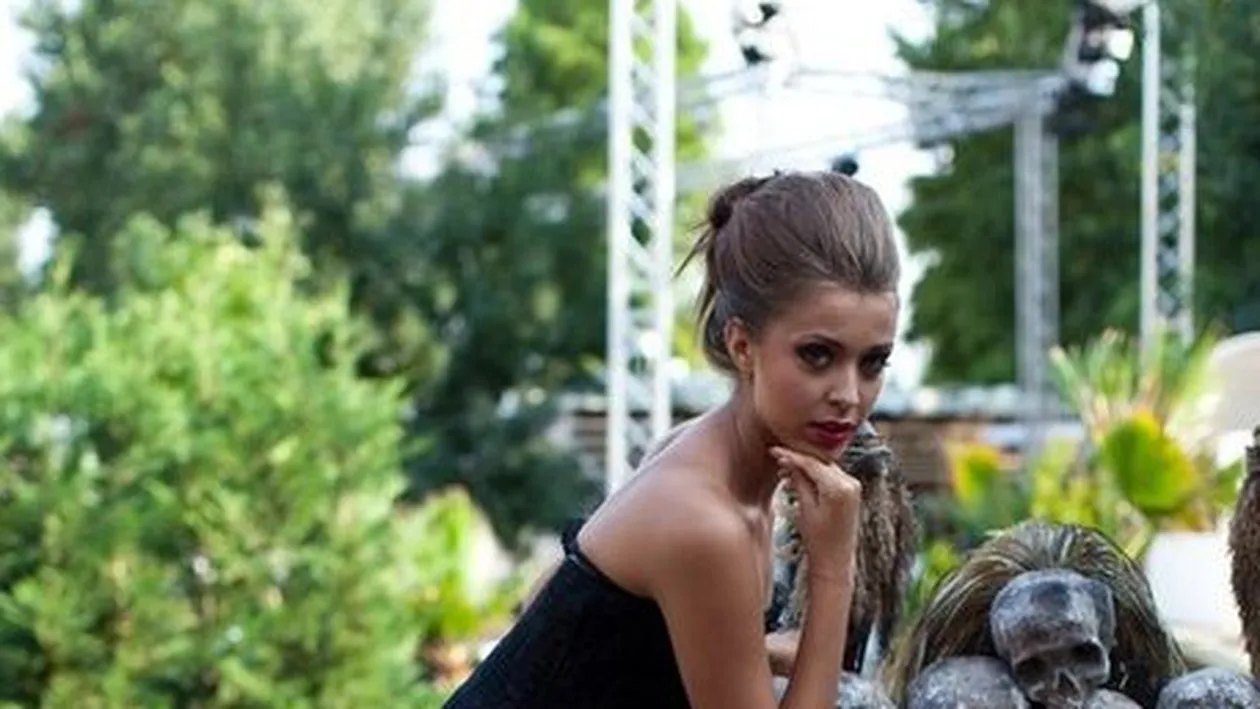 E cea mai noua bomba sexy din sportul romanesc, dar baietii o evita! Tatal ei are doi metri si 120 de kilograme