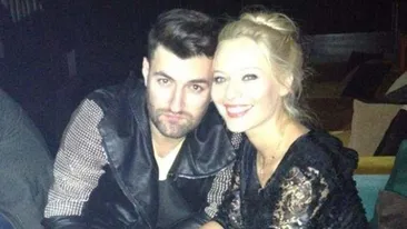 O vrea inapoi? Dovada ca Smiley nu a rupt legatura cu Laura Cosoi! Ce i-a scris cantaretul fostei lui iubite