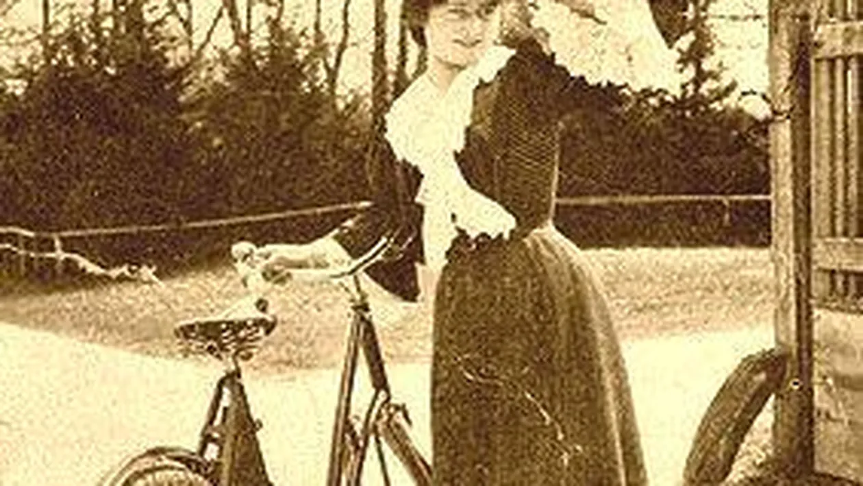 Despre Mița Biciclista și superba ei casă.  Simbolul Bucureștilor de odinioara