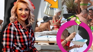 Raluca de la Bambi, prânz copios direct pe șezlong