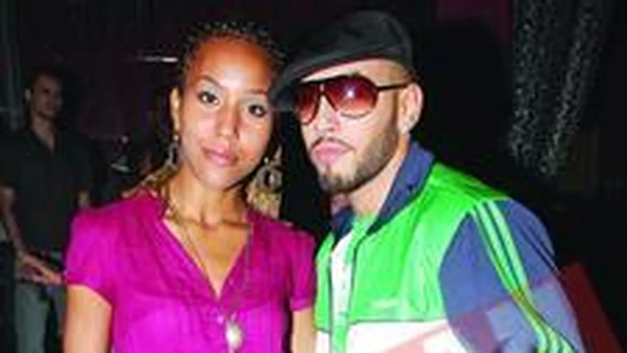 Alex si-a dus iubita la parinti de 15 ori intr-un an