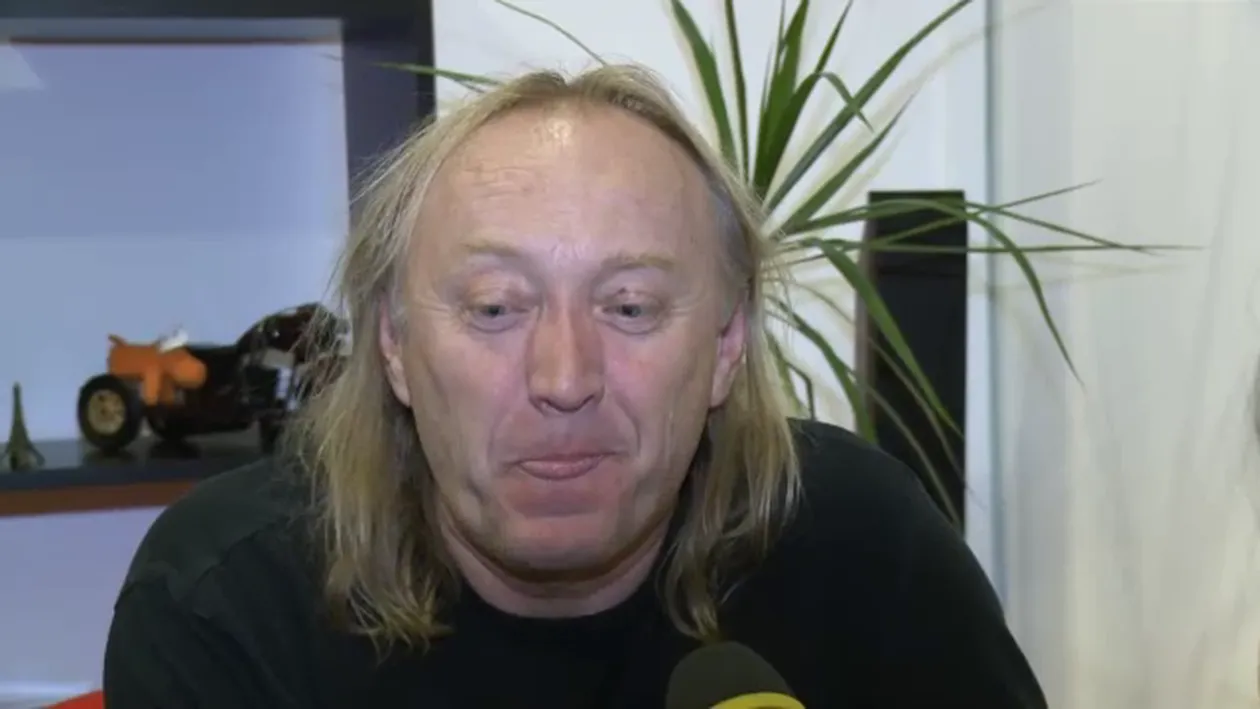 Hrusca isi saluta consatenii din Ieud intr-un mod inedit. Totul are legatura cu Divinitatea! Vezi ce spune in loc de buna ziua