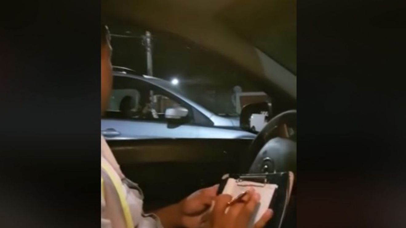 Polițiștii au publicat înregistrarea cu Oreste Teodorescu, în timp ce îi este luat permisul! Ce s-a întâmplat de fapt: „Poate cobori de pe piedestalul pe care crezi că te afli!”