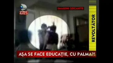 SOCANT! Un elev din Bacau este batut in ultimul hal si injurat de profesorul lui de matematica! L-a scos in fata clasei si l-a umilit!