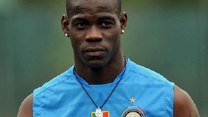 Mario Balotelli, la un pas sa fie arestat pentru ca a fost confundat cu un hot!