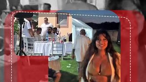 Dedicație specială de la Florin Salam! De ziua ei, Roxana Dobre a avut totul la picioare! CANCAN.RO are imaginile fabuloase de la mega-petrecere