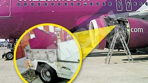 Avion Wizz-Air intors la sol dupa 15 minute de la decolare. S-a rupt capota motorului in zbor