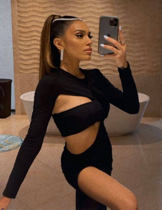 Karmen Simionescu a ales o ținută foarte sexy