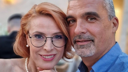 Ținuta aleasă de Monica Davidescu la nunta Andreei Bălan cu Victor Cornea. Nașa de suflet a artistei a atras toate privirile!