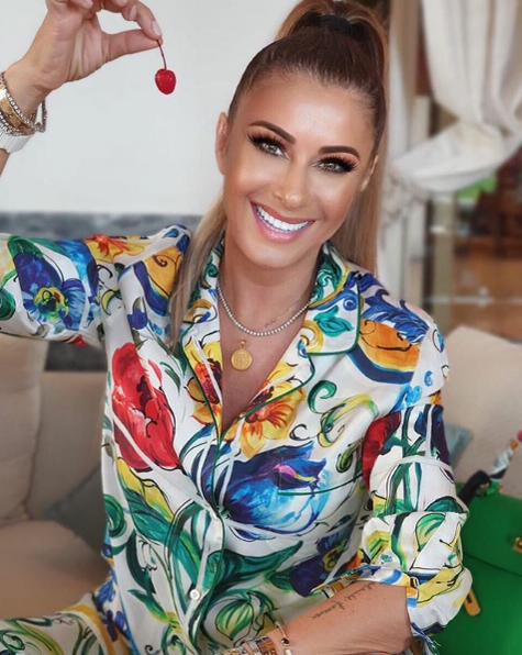 Cum o răsfață Laurențiu Reghecampf pe soția lui: „Laur face ciorbă și la 5 dimineața!”