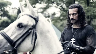 Noul preot din Las Fierbinti face furori in noul sezon al show-ului! Vezi cum a ajuns Bogdan Jianu in acest rol!