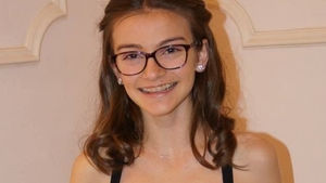 O româncă de 16 ani, geniu în Franţa! A dat BAC-ul şi a obţinut un punctaj peste nota maximă