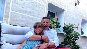 Primarul din Sângeorz-Băi care și-a umilit fiica punând-o dezbrăcată, în genunchi, la colț, a fost condamnat la închisoare cu suspendare. Ce se va întâmpla cu noul lui mandat
