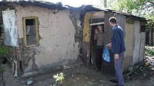 Povestea batranelului care a impresionat tot Facebook-ul! Traieste intr-o casa de chirpici din Ferentari si....