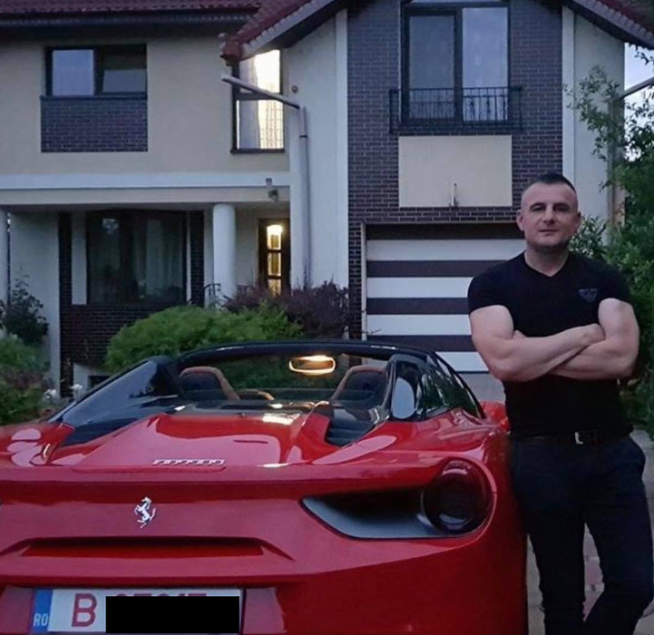 „Regele” super-mașinilor din România a încercat o combinație, dar i-a ieșit prost! Ferrari-ul SF90 Stradale, Rolls-Royce-ul Cullinan + un Lamborghini Revuelto l-au “înfundat”