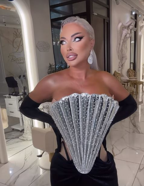 Rochia purtată de Loredana Chivu, la party / sursă: Instagram
