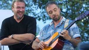 Schimbare incredibila! Uite cum arata acum unul dintre cei mai cunoscuti muzicieni de la noi!