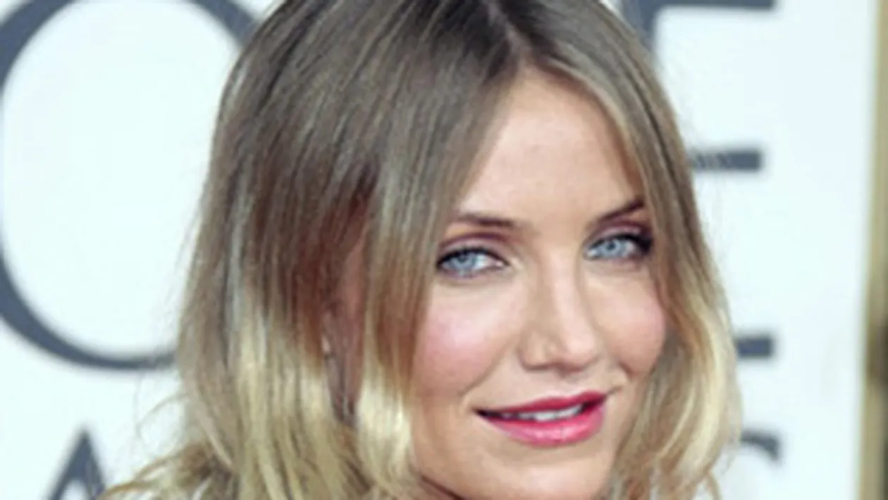Dupa ce a recunoscut ca nu este impotriva operatiilor estetice, Cameron Diaz si-a pus silicoane!