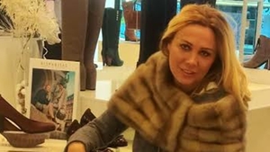 DANA SĂVUICĂ nu se potoleşte nici acum, deşi are aproape 50 de ani! S-a pozat sexy, cu posteriorul la vedere şi le-a arătat tuturor imaginea