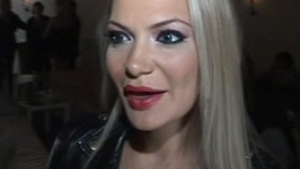 VIDEO Andreea Antonescu: "Sunt tanara, blonda, nu am nevoie de imbunatatiri!"