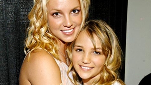 Ţi-o mai aminteşti pe surioara cântăreţei BRITNEY SPEARS? Aşa arată acum tânăra care a încercat să îi calce pe urme