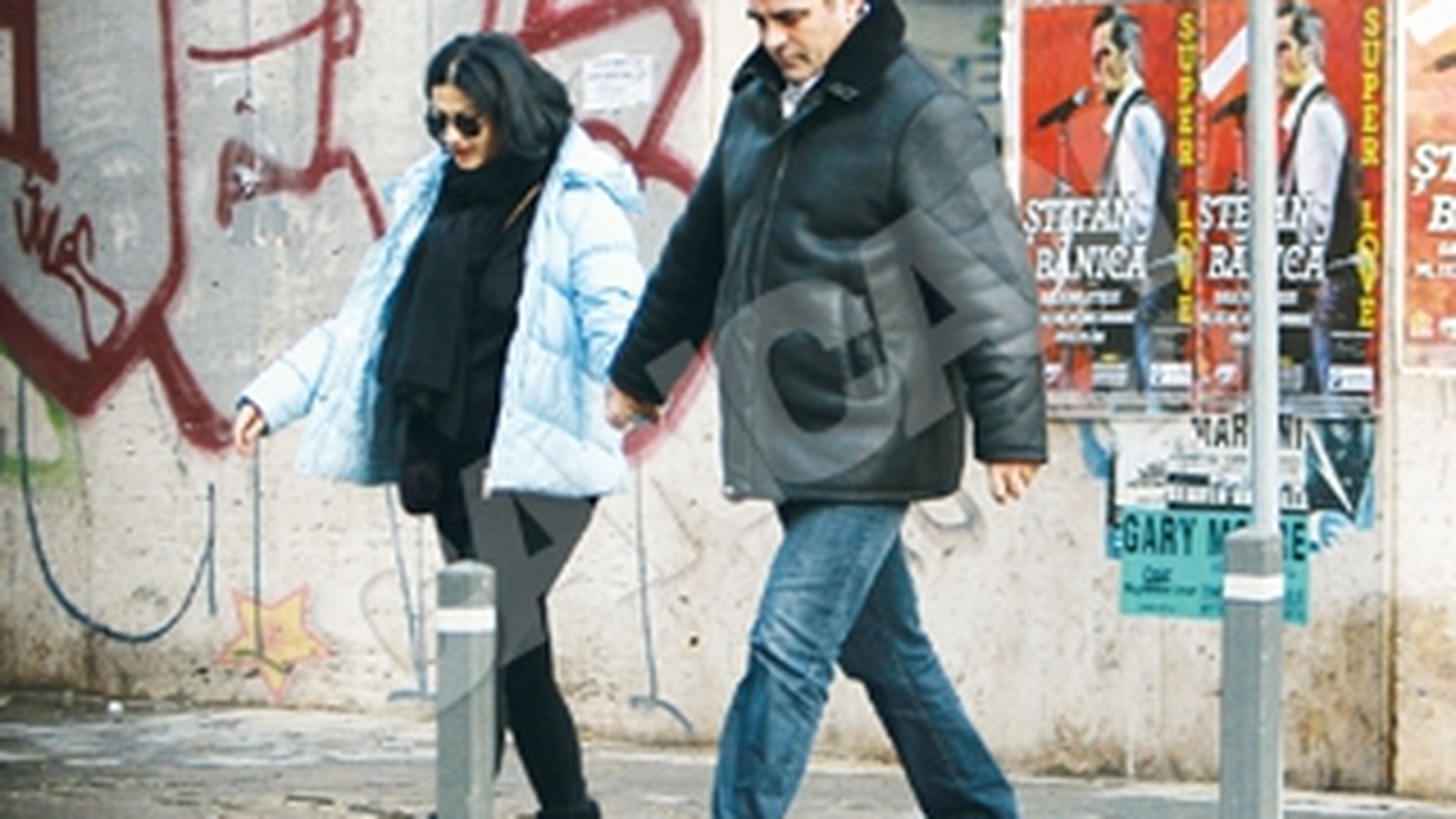Marcel Toader a  omis sa-i spuna blondei cu care s-a sarutat patimas ca e insurat