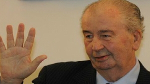 Inainte sa moara i-a promis ASTA lui Mircea Sandu! S-a stins omul lui Blatter, cel mai longeviv sef de federatie din lume
