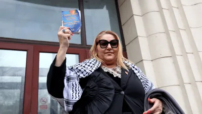 Diana Șoșoacă rămâne fără imunitate! Va fi anchetată pentru 11 infracțiuni, printre care și propagandă legionară