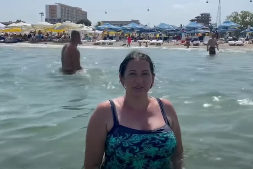 Anca de la Strehaia și familia, în stațiunea Mamaia! Imagini inedite de pe litoral. FOTO