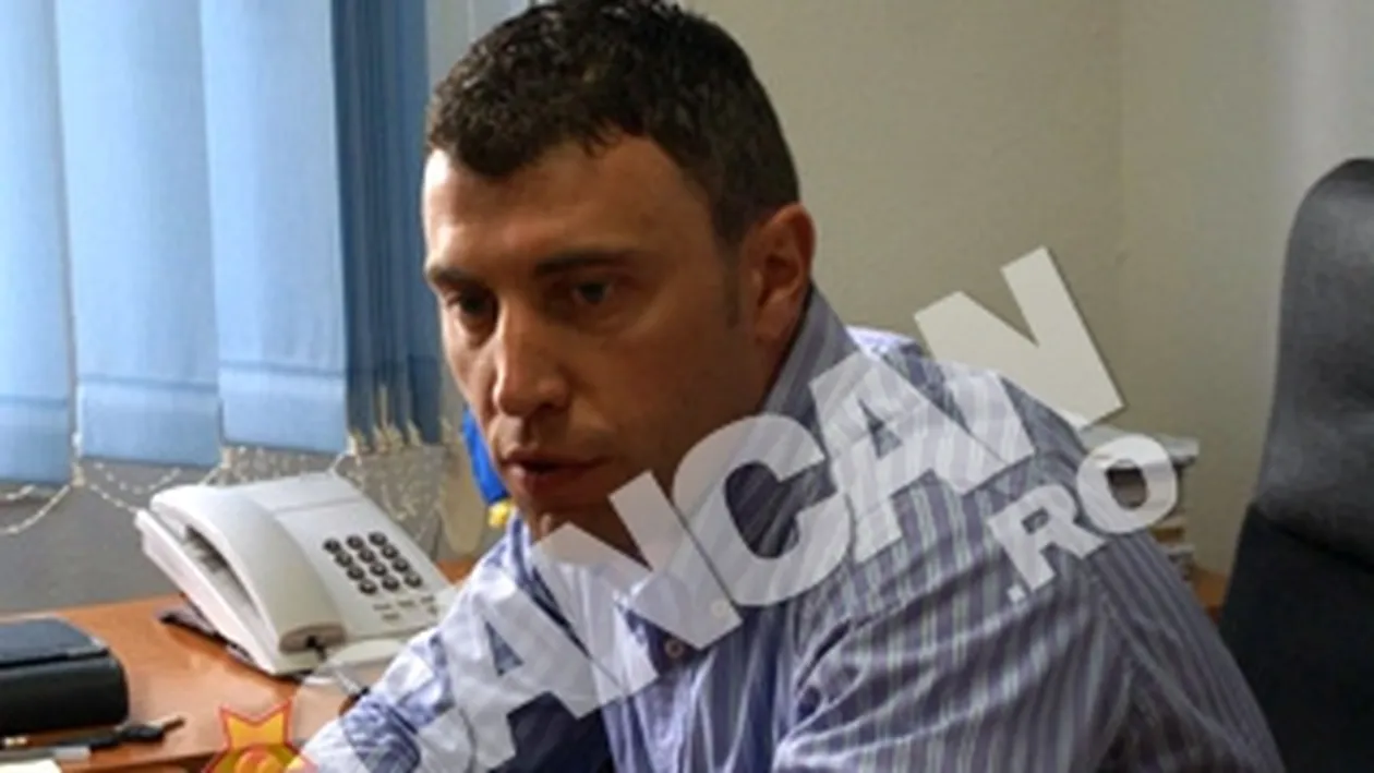 Purtatorul de cuvant al Directiei Anticoruptie Bacau, prins la furat dintr-un supermarket. Plecase cu un mouse si un memory-stick neplatite!