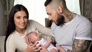 Fotografia de mii de „Like“-uri care i-a înduioşat pe internauţi. Cum apare fiul Antoniei şi al lui Alex Velea pe Facebook