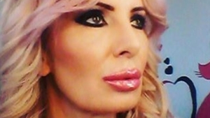 Daniela Gyorfi a renunţat la mască! Cum arată nemachiată după operaţiile estetice