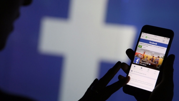 Fostă angajată Facebook, dezvăluiri şocante! Ce se petrece în spatele celei mai cunoscute reţele de socializare