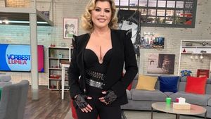 Loredana Groza, filmată în ipostaze extrem de rușinoase pentru o divă ca ea! Ce a făcut în compania unui bărbat