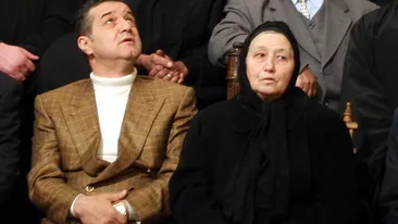 Mesaj SFASIETOR al mamei lui Gigi Becali: Nu mai pot sa... Vezi ce gest a facut in Sambata Mare