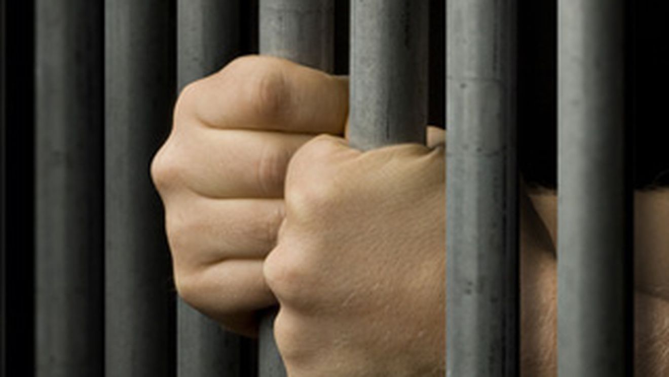 16 gardieni de la penitenciarul Galati, suspectati ca au ucis in bataie un detinut!