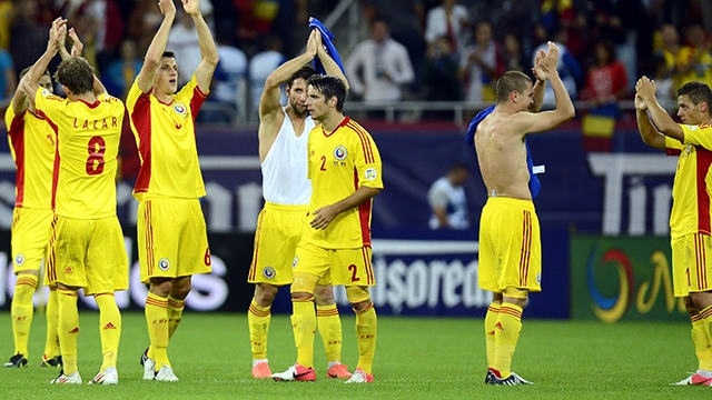 ROMANIA-GRECIA LIVE! "Tricolorii", facuti praf in presa elena. Jucatorii Greciei sunt impertinenti. Vezi o declaratie ULUITOARE!