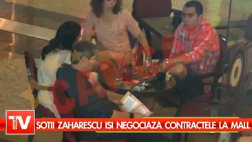 Sotii Zaharescu isi negociaza contractele la mall