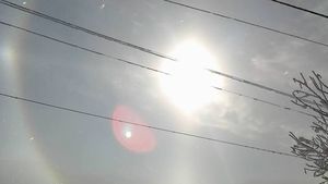 Un fenomen neobişnuit pe cer, surprins chiar la noi în ţară! Imaginile au devenit virale