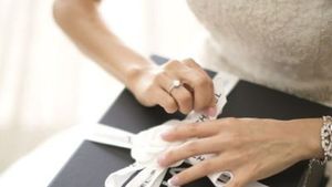 Ce dar de nuntă au primit o mireasă și mirele ei, de la cavalerul de onoare: "Speram să fie o glumă"