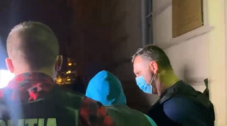 Polițiștii din Timișoara l-au prins pe criminalul care a luat viața unei femei pentru un portofel și un telefon. Oamenii legii fost uimiți când au aflat cine este | VIDEO