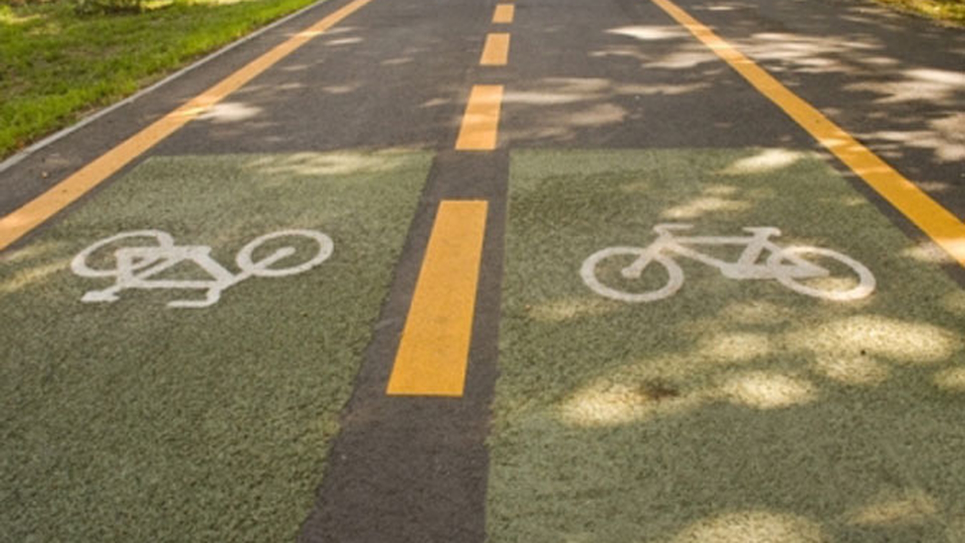 134 de biciclisti au fost loviti de masini numai in Bucuresti, in 2010!