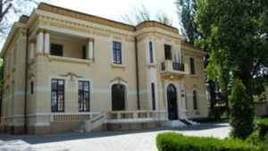 Vila din cartierul Primăverii unde a locuit fostul dictator Nicolae Ceauşescu, demolată! Se va construi un imobil pentru...